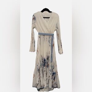 Elegant White and Blue Floral Long Sleeve Dress